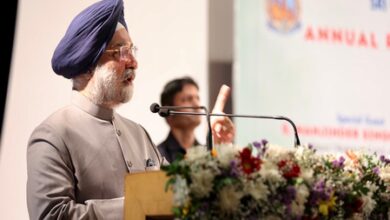 Delhi L-G urges Khalsa College students to be agents of change in digital era