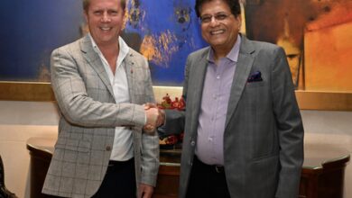 Piyush Goyal welcomes Todd McClay ahead of India-New Zealand FTA signing on April 27