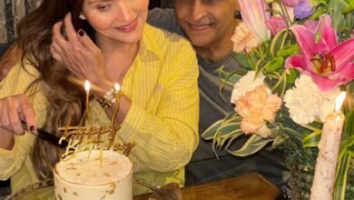 Mohnish Bahl, Aarti Bahl celebrate 34th anniversary, share loved-up moments from celebration
