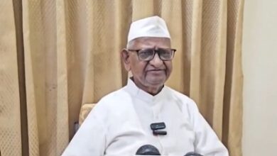 Anna Hazare defends MPs’ exit from AAP; BJP leaders say shift reflects growing faith in party