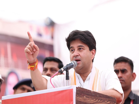 Jyotiraditya Scindia announces Rs 2,500cr defence plant, unveils infra projects in Kolaras