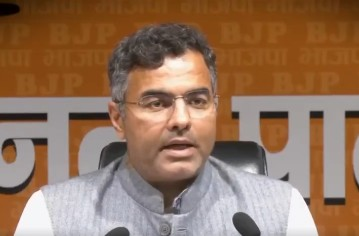 ‘Delhi’s Rehman Dakait’: CM Rekha Gupta, Minister slam Kejriwal, release ‘corruption’ video