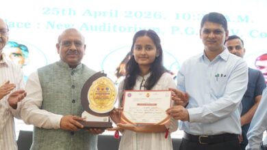 Delhi Speaker Vijender Gupta asks youth to build strong character