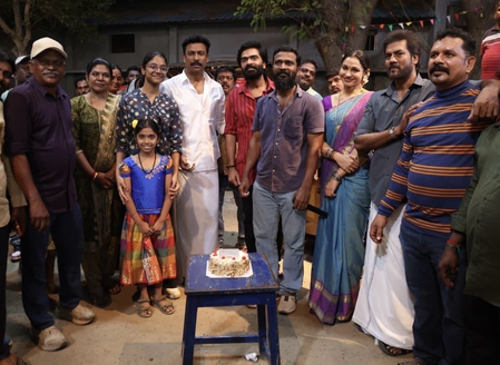 Simbu’s ‘Arasan’ unit celebrates Samuthirakani’s birthday with cake cutting ceremony!