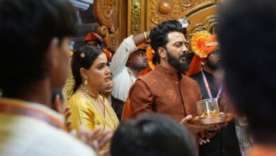 Riteish & Genelia seek blessings at Chhatrapati Shivaji Maharaj Temple before ‘Raja Shivaji’ release