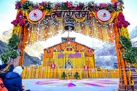 Over 2.38 lakh devotees throng Char Dham shrines