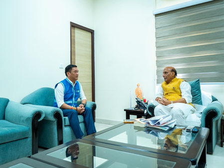 Arunachal CM Khandu meets Rajnath Singh, seeks boost to border infra