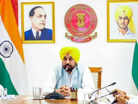 CM Mann, Sisodia address 1,000 observers across Punjab villages