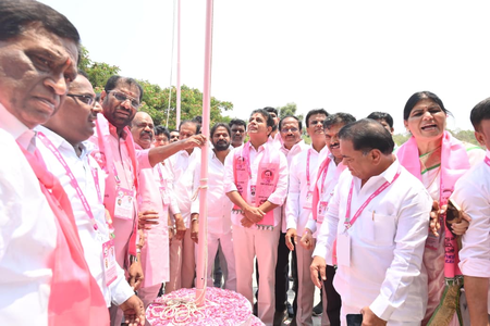 KTR urges BRS cadres to pledge to protect Telangana
