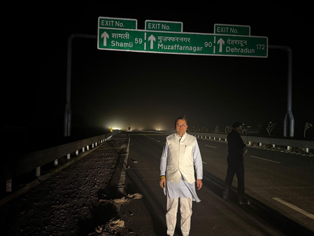 Uttarakhand CM Dhami experiences rapid travel on Delhi-Dehradun Economic Corridor​