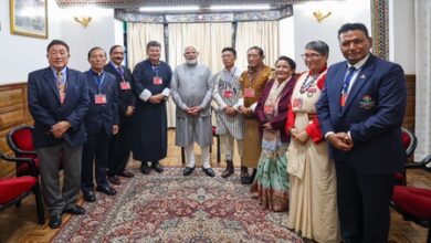 PM Modi meets Padma awardees, distinguished personalities in Gangtok