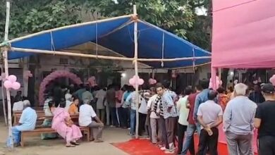 Bengal polls: Voting starts in 142 seats as mild tension surfaces in first hour