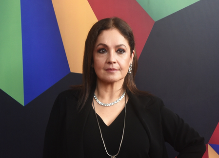Pooja Bhatt recalls how Mahesh Bhatt stood against the idea of dubbing her voice in ‘Daddy’