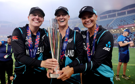 Devine & Tahuhu confirm retirement; Nensi, Izzy earn maiden T20 WC call-up as NZ name squad