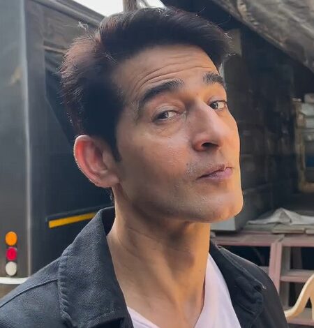 Hiten Tejwani celebrates 22 years of married life with ‘beautiful’ Gauri Pradhan