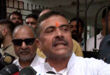 Mamata Banerjee, Suvendhu Adhikari land at Chakraberia polling booth but don’t talk