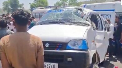 Six killed as private bus rams into van in Gujarat’s Sabarkantha