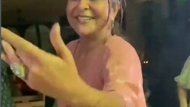 Shefali Shah grooves to her iconic song ‘Sapne Mein Milti Hai’, celebrates dance with candid video