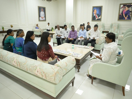 Telangana releases Rs 1,000 crore towards pending dues for employees