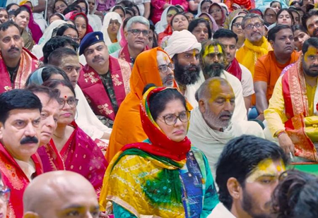 Sudha Chandran meets Premanand Maharaj, says ‘implicit faith’ helped her overcome life’s biggest disaster