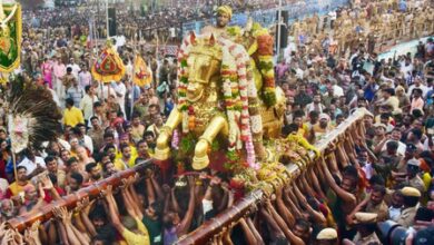 Chithirai festival in TN’s Madurai, massive crowds gather for Kallazhagar’s Vaigai entry