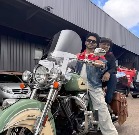 ‘Do mastane’ Aparshakti Khurana & Paresh Rawal enjoy a fun bike ride