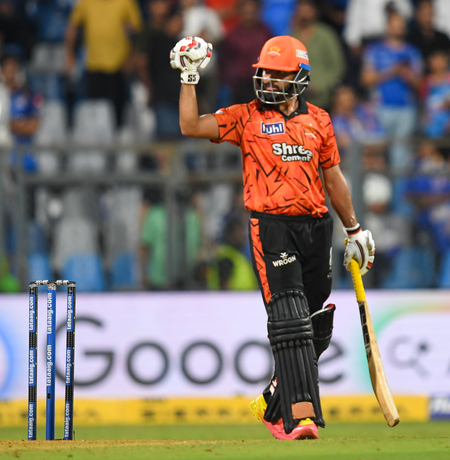 ‘Creating impact in 7-8 balls is a special skill’: Bangar praises Salil Arora’s ‘standout quality’