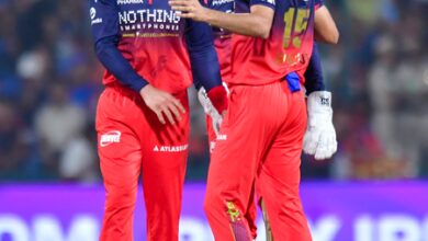 ‘His words make a difference’: Bhuvneshwar credits Kohli’s guidance for new ball heroics vs DC