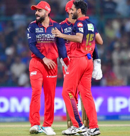 ‘His words make a difference’: Bhuvneshwar credits Kohli’s guidance for new ball heroics vs DC