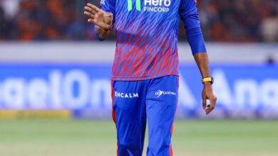 ‘It makes no sense’: Finch slams Axar’s bowling call against SRH