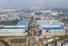 Samsung board chair warns of economic fallout from planned strike