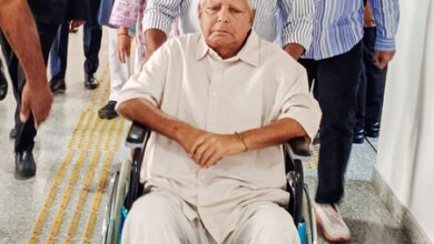 Bihar: Lalu Prasad Yadav in Singapore for health checkup, reunion with daughter goes viral