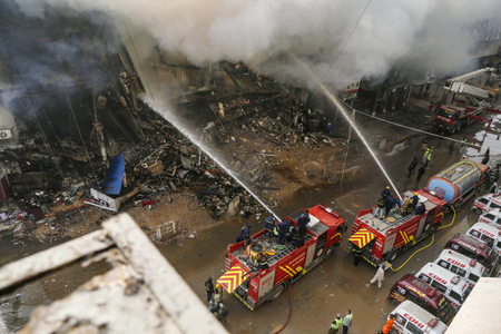 Pakistan: 35 injured after fire at customs warehouse in Balochistan