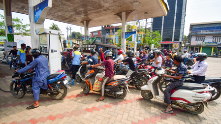 Indian auto retail industry clocks 13 pc growth in best-ever April, opens FY27 on strong note