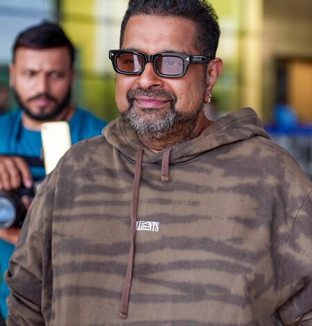Shankar Mahadevan, Sonu Nigam, Shaan unite for Anandam, a Bhakti experience Shankar Mahadevan, Sonu Nigam, Shaan unite for Anandam, a Bhakti experience