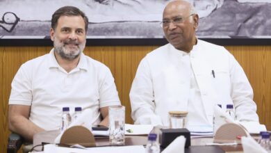 Kerala CM puzzle deepens as Congress high command keeps all guessing