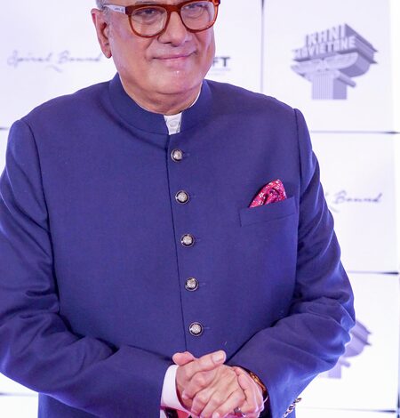 Boman Irani recalls first time working with Amitabh Bachchan in ‘Waqt’ says ‘It’s a special privilege’ Boman Irani recalls first time working with Amitabh Bachchan in ‘Waqt’ says ‘It’s a special privilege’
