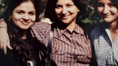 Soha Ali Khan shares unseen pic of Sharmila Tagore, sister Saba & herself from younger days