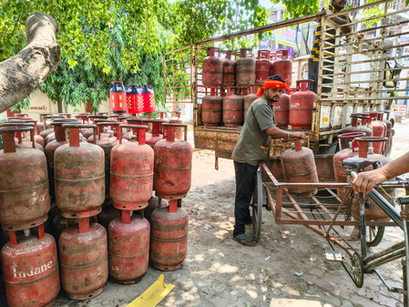 Over 1.72 crore domestic LPG cylinders sold in four days