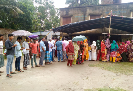 Peaceful re-polling at 15 booths in Bengal so far, over 55 pc voter turnout in first 6 hours