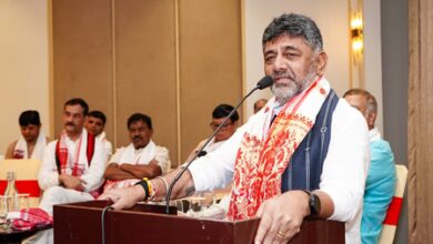 K’taka Dy CM Shivakumar refutes reports of Tamil Nadu MLAs arriving at Eagleton resort