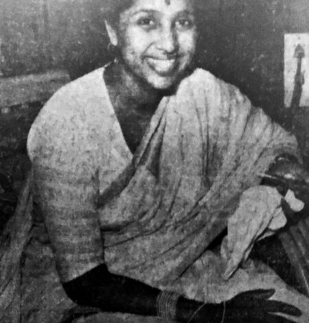 When Asha Bhosle, Kishore Kumar were looked down upon by recordist during struggling days in 1949