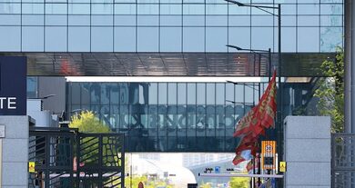 Unionized workers of Samsung Biologics continue strike for 2nd day
