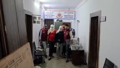Delhi Police arrest two robbers, solves daylight shooting and loot case; recover Rs 3.92 lakh