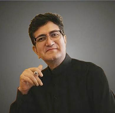 Writer-lyricist Prasoon Joshi appointed Chairman of Prasar Bharati