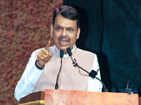 CM Fadnavis calls for policy to optimise use of housing stock in Maharashtra