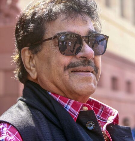 Shatrugan Sinha expresses regret for not being able to work with Satyajit Ray