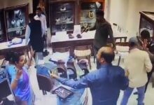 Three injured as armed robbers storm jewellery showroom in Telangana