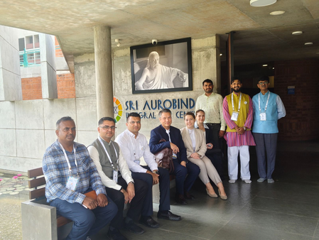 Ukraine, Russian delegates join meditation session at VGRC in Surat as participation crosses 200