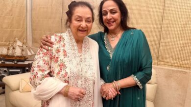 Saira Bano recalls being mesmerised by Hema Malini’s beauty